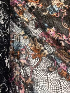 Čipka Boho Andaluzija - romantična boho-čipkasta-mreža koja podseća na Španiju prepoznatljivu po čipki i filcanju (Wet felting)