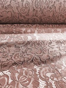 čipkana tkanina u pudra boji