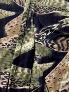 tkanina sa džungla uzorkom