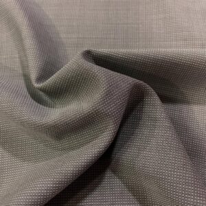 siva tkanina sa sitnim šarama