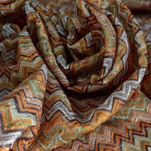 tkanina sa zigzag šarama