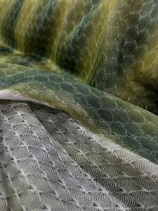 tkanina u zelenim nijansama