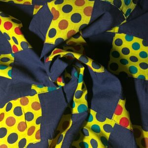 pačvork pamučno platno sa šarenim tačkama