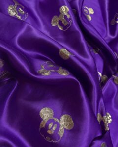 saten tkanina sa motivima