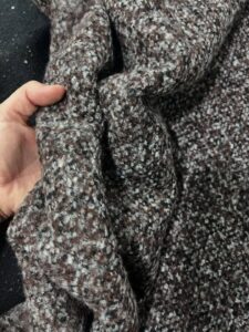 tkanina od vune u smešnim tonovima