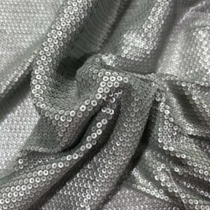 Mekana šljokičasta tkanina u srebrno-sivoj nijansi