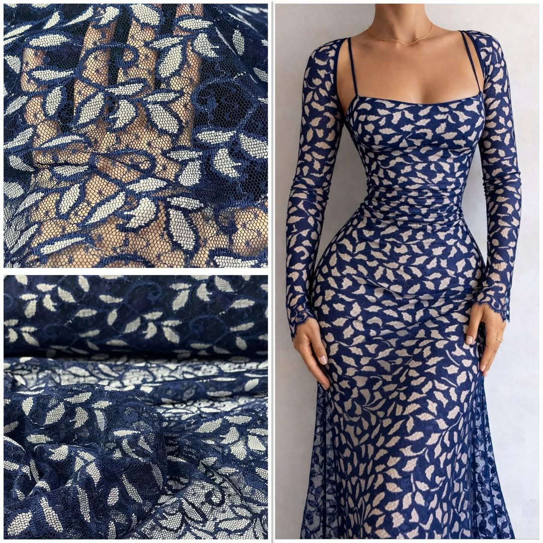 Luksuzna čipka u tamno plavoj nijansi sa floralnim dezenom